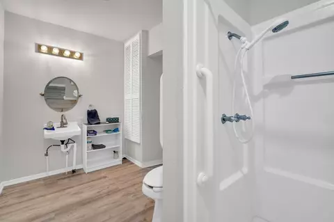 Bath - 508 E Henderson St, Itasca, TX 76055 photo 1 of 3
