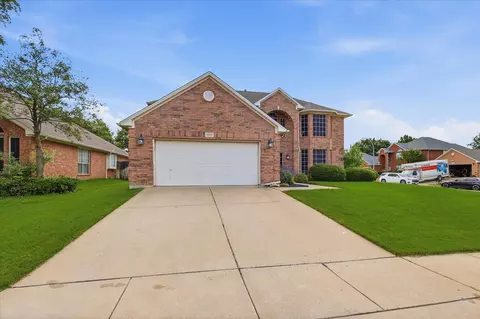8600 Sterling Trace Cir, Fort Worth, TX 76244