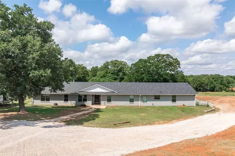 1111 Riley Rd, Whitesboro, TX 76273