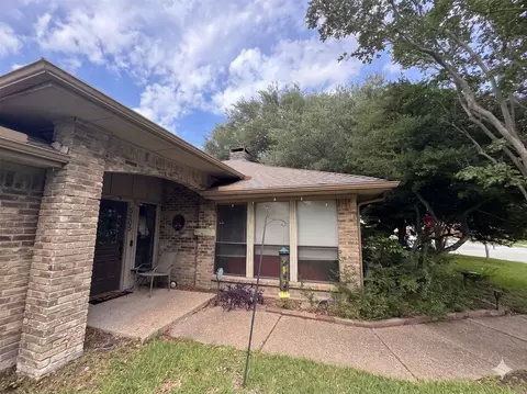 3505 Kingsbridge Dr, Plano, TX 75075