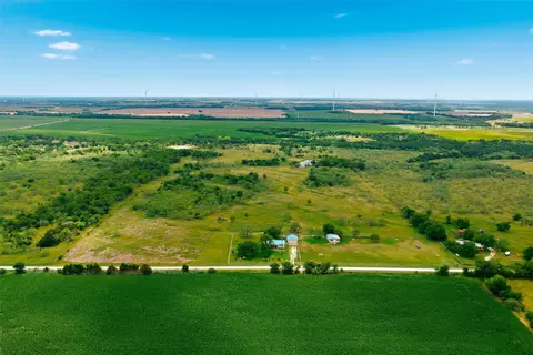 318 Hcr 3249, Mount Calm, TX 76673