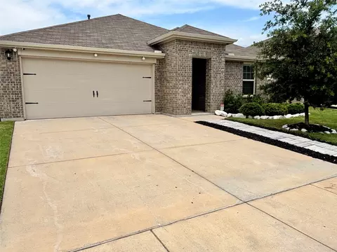 2957 Shoemaker Dr, Royse City, TX 75189