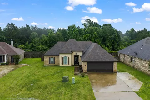 6905 Brighton Oak Cir, Keithville, LA 71047