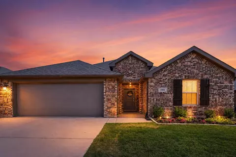 708 Range Dr, Princeton, TX 75407