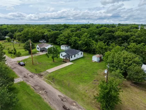 View/Area - 615 Smith Cir, Point, TX 75472 photo 2 of 4