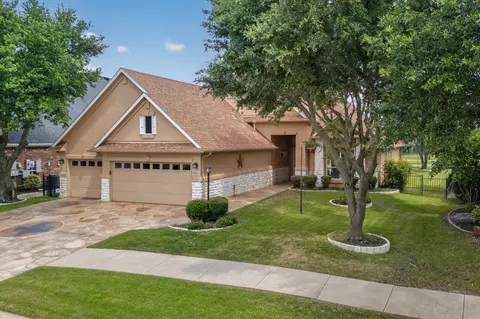 9313 Grandview Dr, Denton, TX 76207