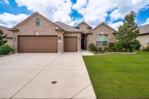 9904 Orangewood Trl, Denton, TX 76207