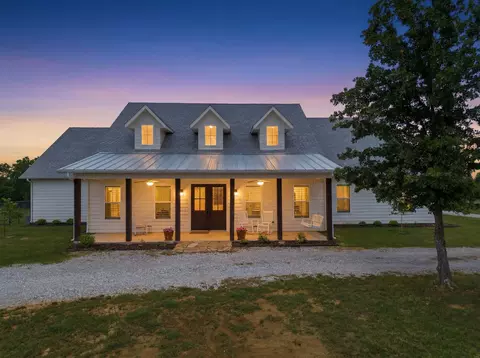 109 Bear Cat Ct, Alvord, TX 76225
