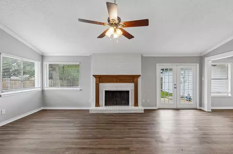 2123 Sheraton Dr, Carrollton, TX 75007