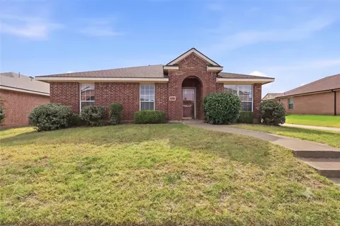 640 Canyon Pl, Desoto, TX 75115