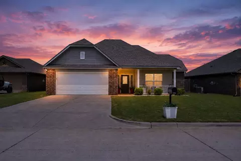 711 Denali Ct, Tolar, TX 76476