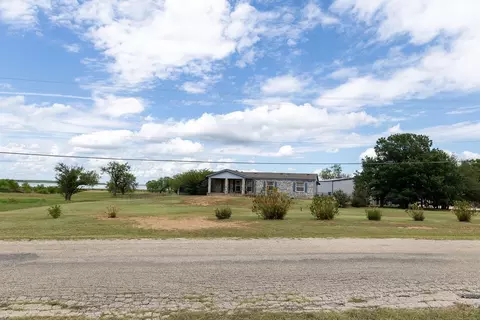 4544 Scenic Dr, Breckenridge, TX 76424