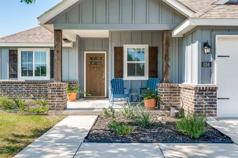 Exterior - 524 E Carol St, Pilot Point, TX 76258 photo 5 of 8