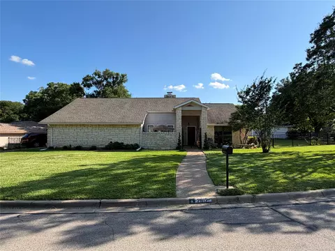 2812 Chimney Hill Dr, Waco, TX 76708