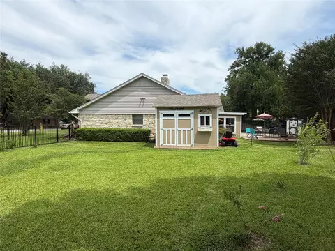 Exterior - 2812 Chimney Hill Dr, Waco, TX 76708 photo 5 of 5