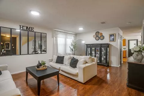 1956 Lariat Dr, Justin, TX 76247