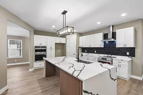 3337 Whirlaway Rd, Dallas, TX 75229