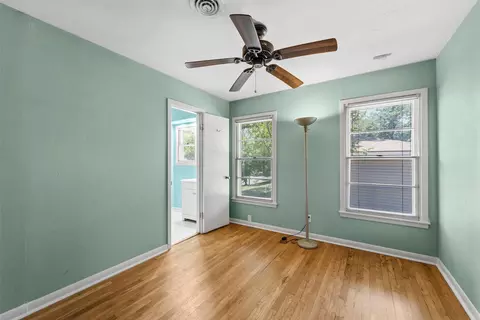 Bedroom - 3924 N 30th St, Waco, TX 76708 photo 3 of 5