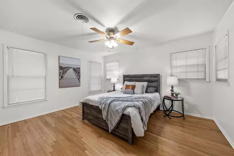 Bedroom - 3924 N 30th St, Waco, TX 76708 photo 4 of 5