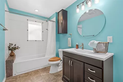 Bath - 3924 N 30th St, Waco, TX 76708 photo 2 of 2