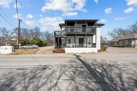 1029 E Hickory St, Denton, TX 76205