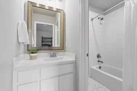 Bath - 1209 10th St, Argyle, TX 76226 photo 5 of 5