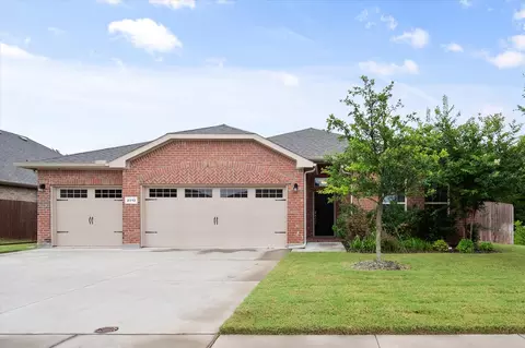 2512 Clayton St, Glenn Heights, TX 75154