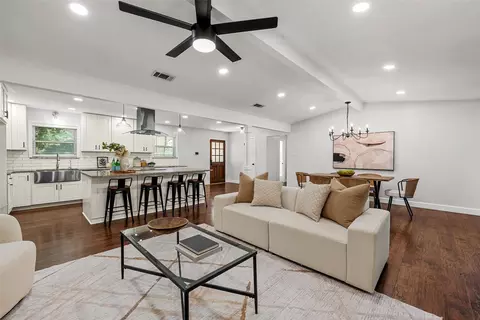 212 N Old Temple Rd, Hewitt, TX 76643