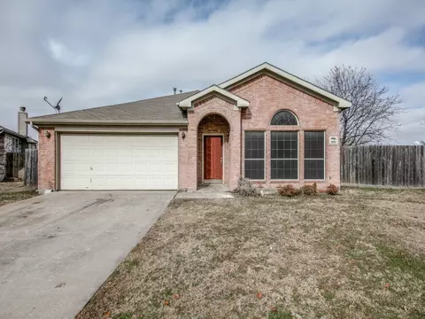 610 Lonestar Park Ln, Ponder, TX 76259