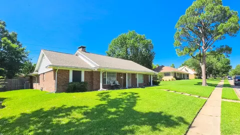 1601 Yarborough Dr, Sherman, TX 75092