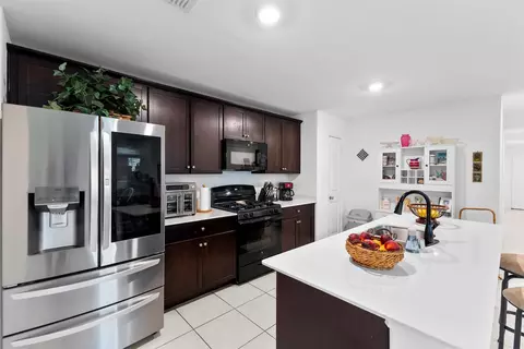 900 Odlozil Ln, Ennis, TX 75119