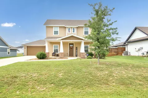 1371 Orange Blossom Ct, Gainesville, TX 76240