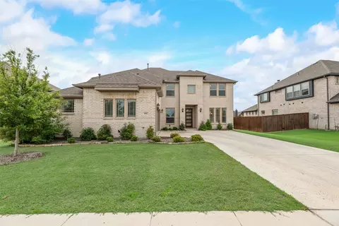 1042 Elmwood Dr, Justin, TX 76247
