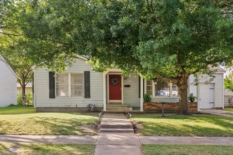 2921 Summer Ave, Waco, TX 76708
