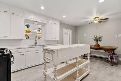 Kitchen - 2921 Summer Ave, Waco, TX 76708 photo 1 of 3