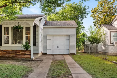 Exterior - 2921 Summer Ave, Waco, TX 76708 photo 5 of 7