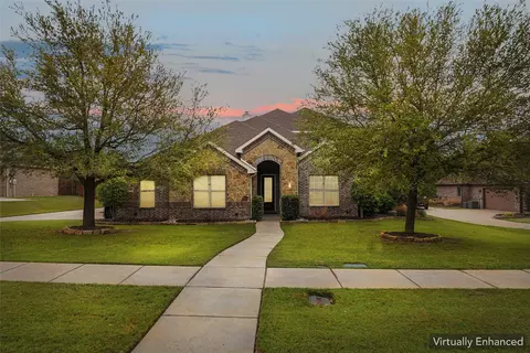 235 Williamsburg Ln, Ovilla, TX 75154