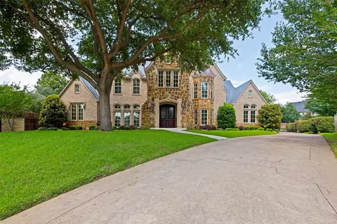 5511 Clermont Ct, Colleyville, TX 76034