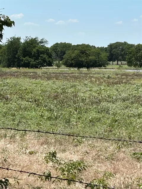 1170 Airport Rd, Tioga, TX 76271
