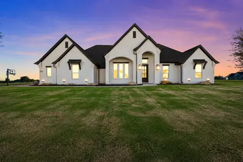 129 Southern Ct, Springtown, TX 76082