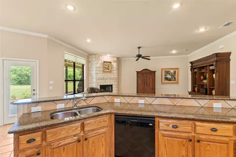 Kitchen - 10226 Aaron Ave, Eustace, TX 75124 photo 1 of 3