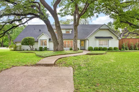 3013 Overton Park Dr E, Fort Worth, TX 76109