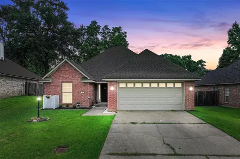 136 Satinwood Cir, Haughton, LA 71037