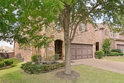 412 Eastland Dr, Lewisville, TX 75056
