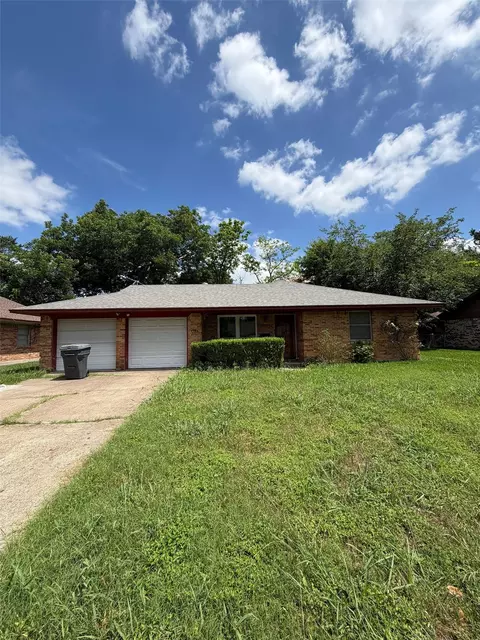 8351 Teresa Dr, Dallas, TX 75217