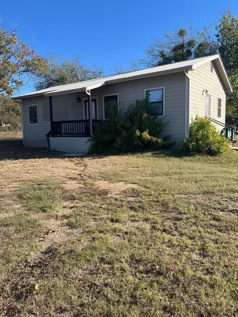 1310 N Mesquite St N, Goldthwaite, TX 76844