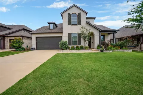 1305 Mill Pl, Aubrey, TX 76227