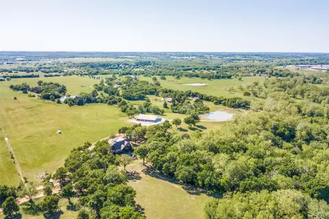 1510 Hawkins Rd, Whitesboro, TX 76273