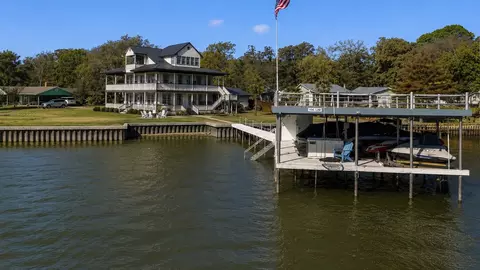 106 Jim St, Gun Barrel City, TX 75156