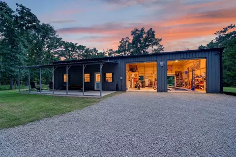 1425 Raintree Rd, West Tawakoni, TX 75474